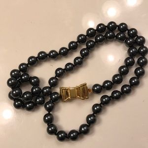 NWOT Kate Spade black pearls
